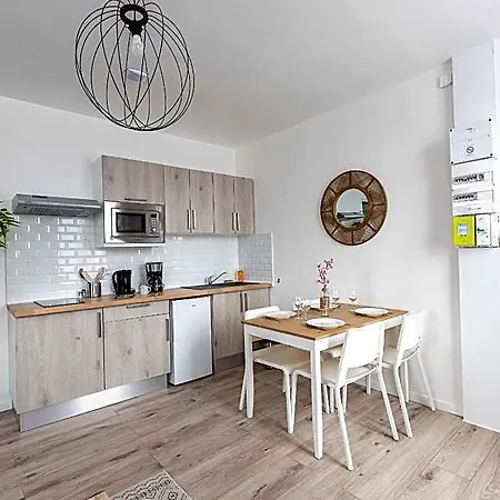Trankil'apparts Centre 2 Hotel 4*